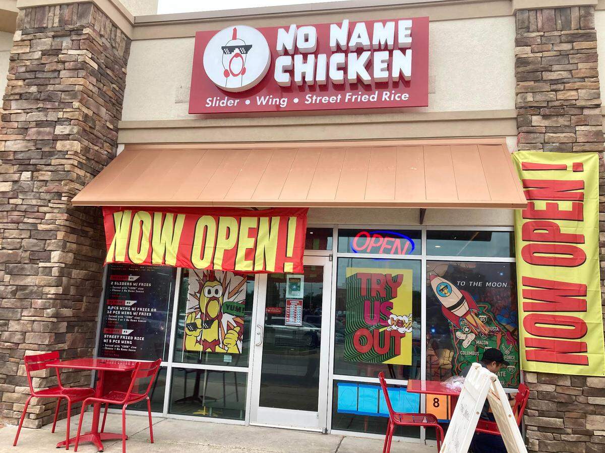 No Name Chicken celebrated its grand opening Wednesday in the Kroger shopping center off Ga. 96 in Warner Robins.