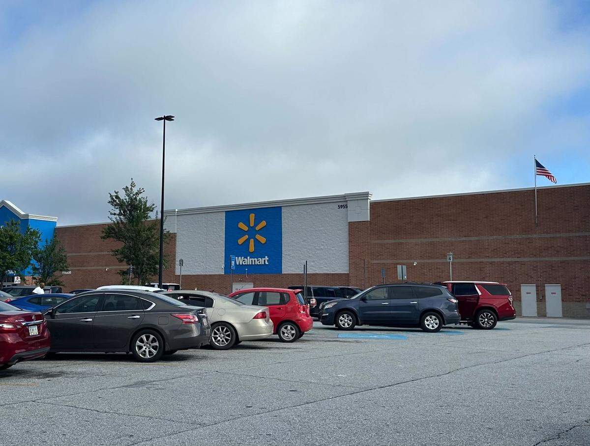 Which Macon stores have the best deals on chicken and beef?