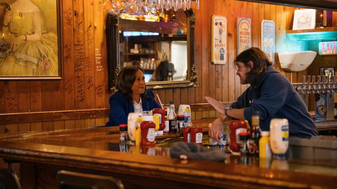 Kamala Harris dines at Macon restaurant, gives ‘hope’ to sober bartender