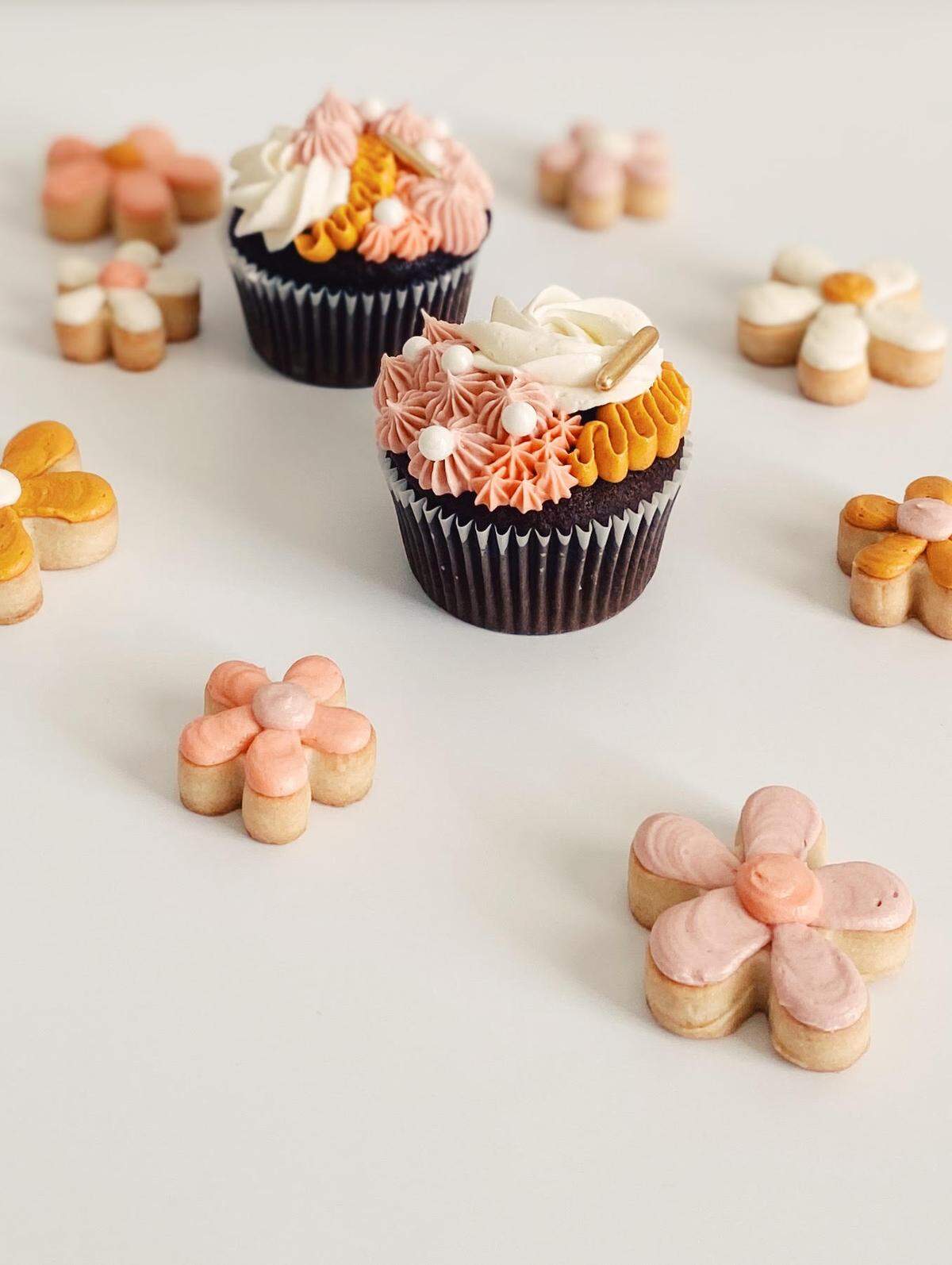 Cupcakes from Oh Honey Baking Co.