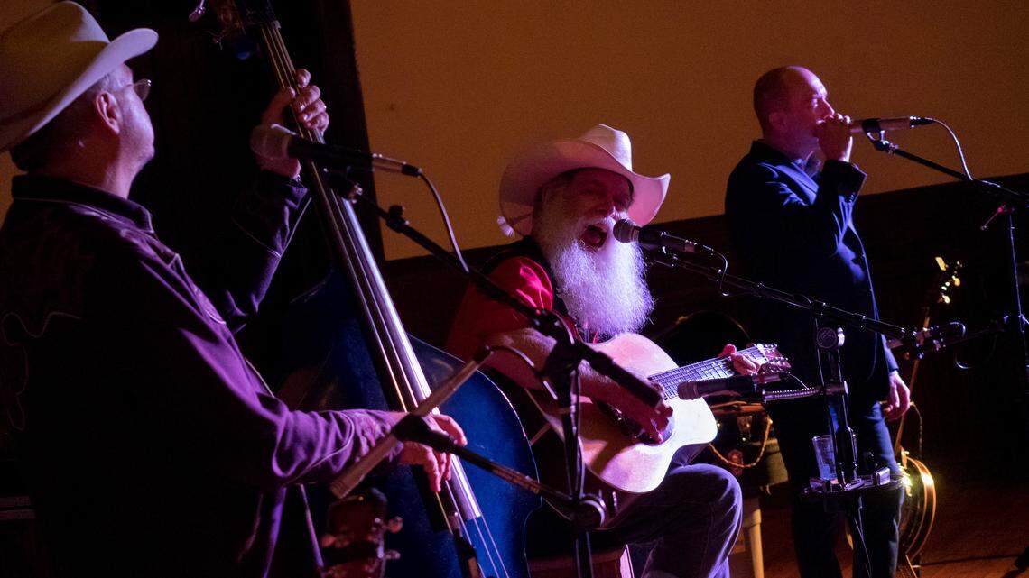 Saying ‘goodbye’ to Johnny Roquemore of the Apostles of Bluegrass as he leaves Georgia