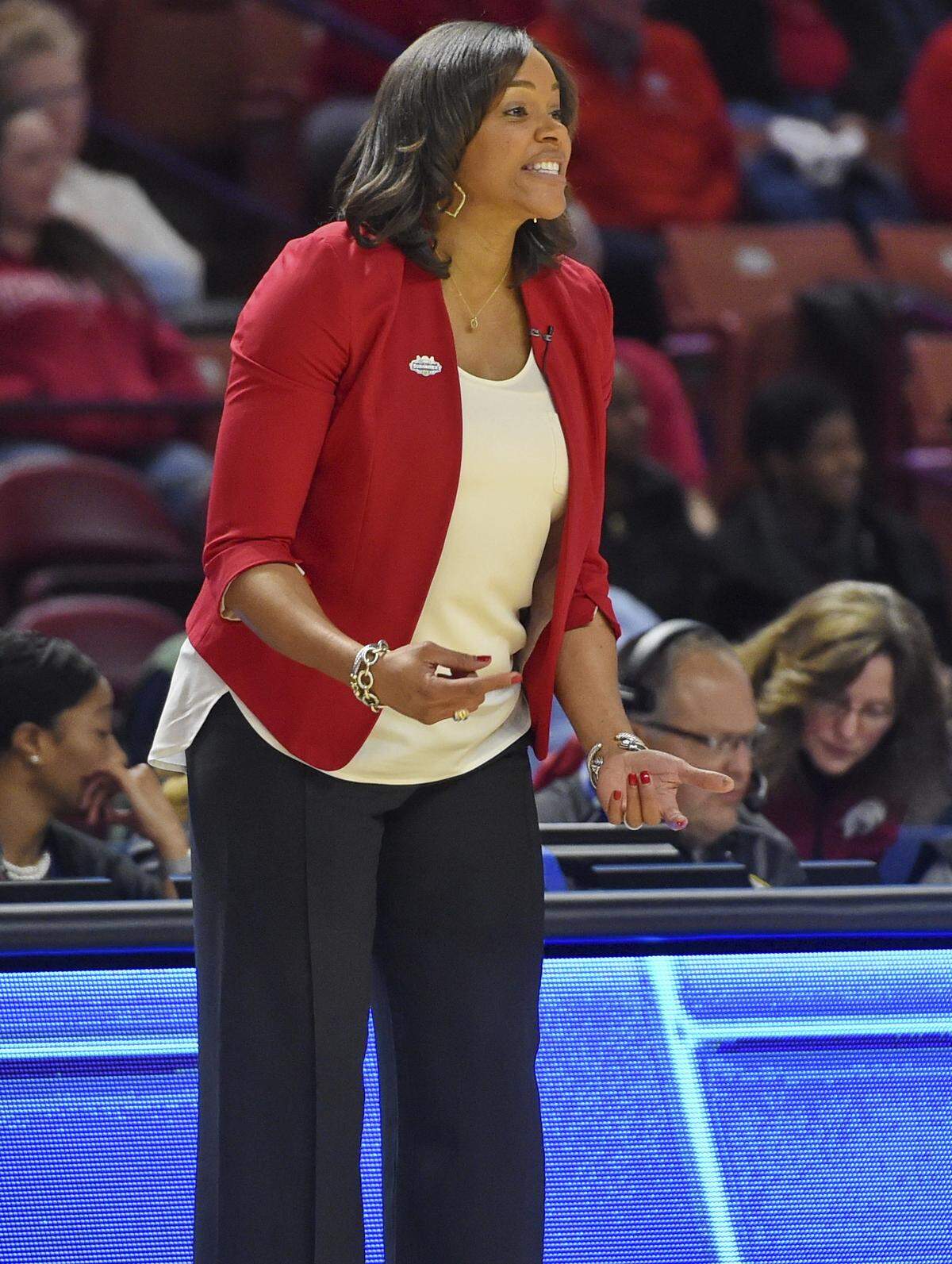 Georgia head coach Joni Taylor calls out a play during the first half of a women’s Southeastern Conference NCAA college basketball tournament game against Arkansas, Thursday, March 7, 2019, in Greenville, S.C. (AP Photo/Richard Shiro)