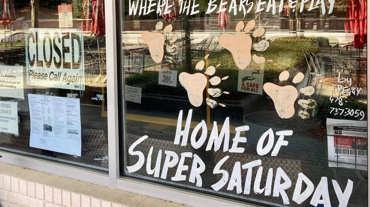 This longtime Macon restaurant has been closed for days.