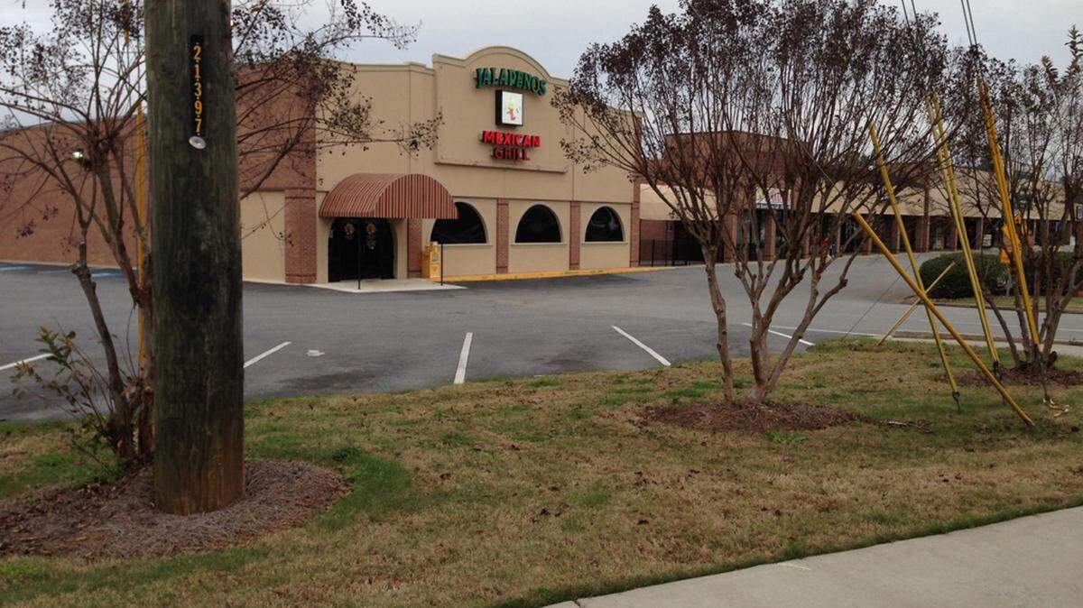 Gray police and Jones County deputies are on the lookout for a brand new city bench stolen Wednesday at about 11 a.m. from its new spot in front of Jalapenos Mexican Grill near Dulles Park.