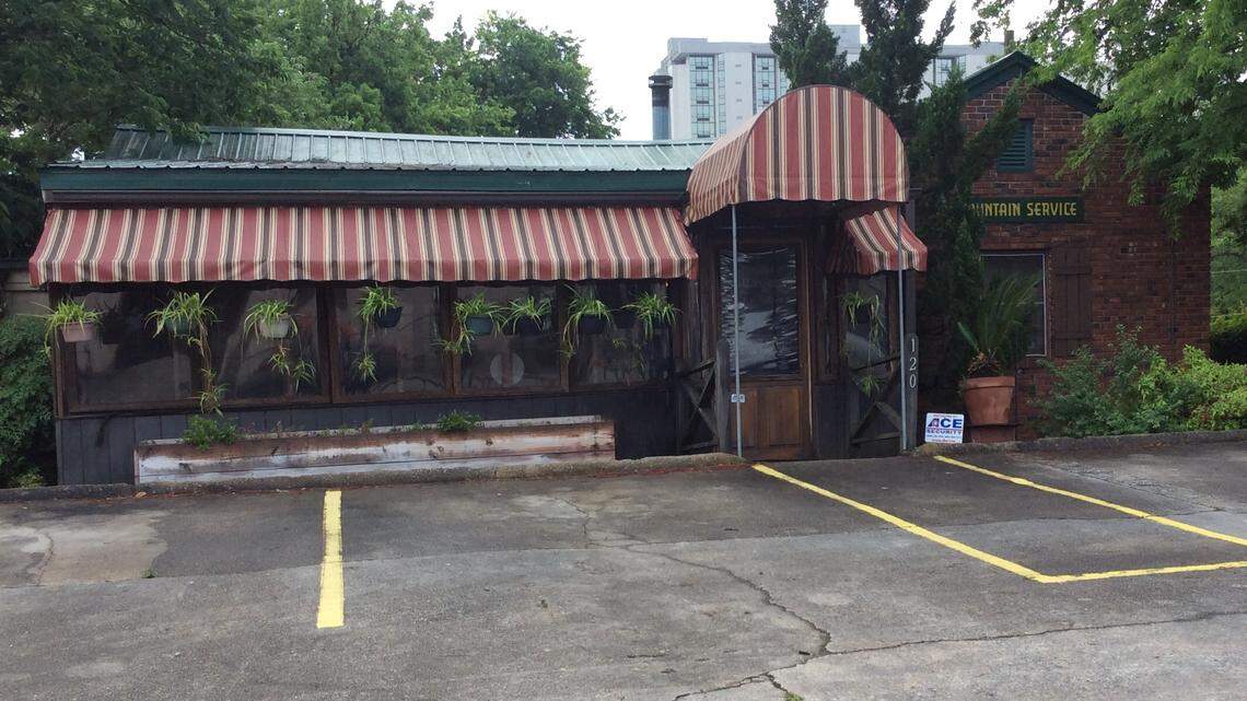 Satterfield’s BBQ restaurant closed June 29 in downtown Macon after 35 years in business. Owner John McCord said then it was time to “slow down” after 51 years working in the food industry.