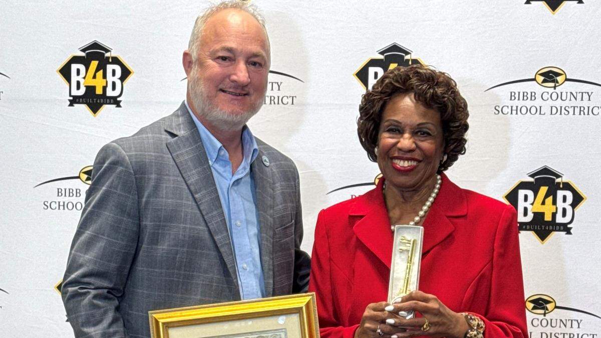 The Bibb County School District honored and recognized two outgoing board of education members during its monthly board meeting on December 19. Macon-Bibb County Mayor Lester Miller presented Board member Dr. Thelma Dillard with a key to the city and a resolution declaring Dec. 19, 2024, “Dr. Thelma D. Dillard Day” in Macon-Bibb County.