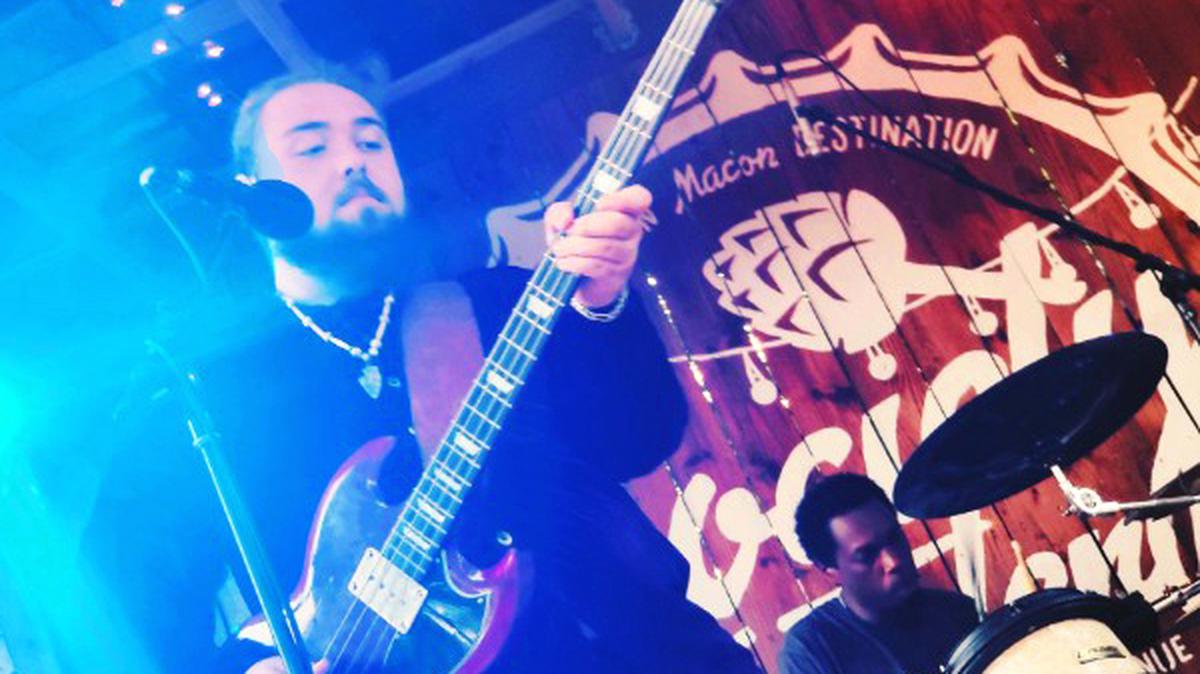 Shaun Oakley presents Shaun Oakley’s Sunday Blues Service from 5 to 9 p.m. at Grant’s Eagles Nest on Masseyville Road.