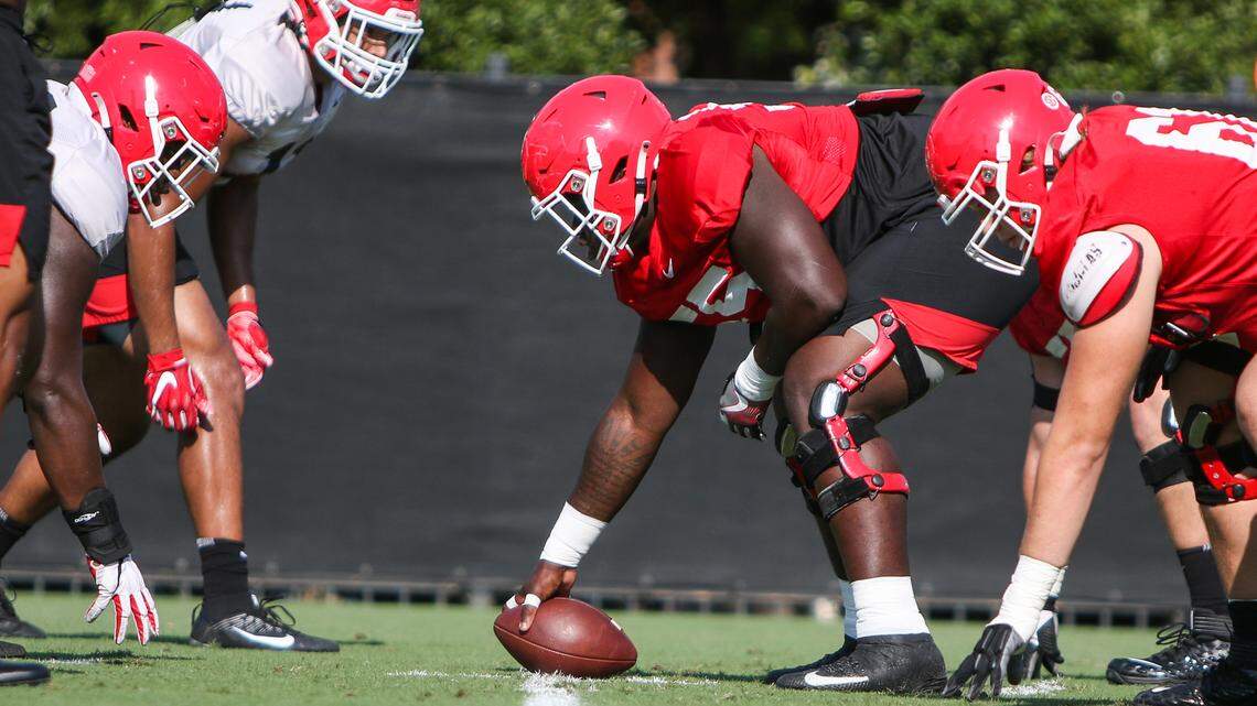 Injury updates, preparing for a familiar face and more to know before UGA-Tennessee