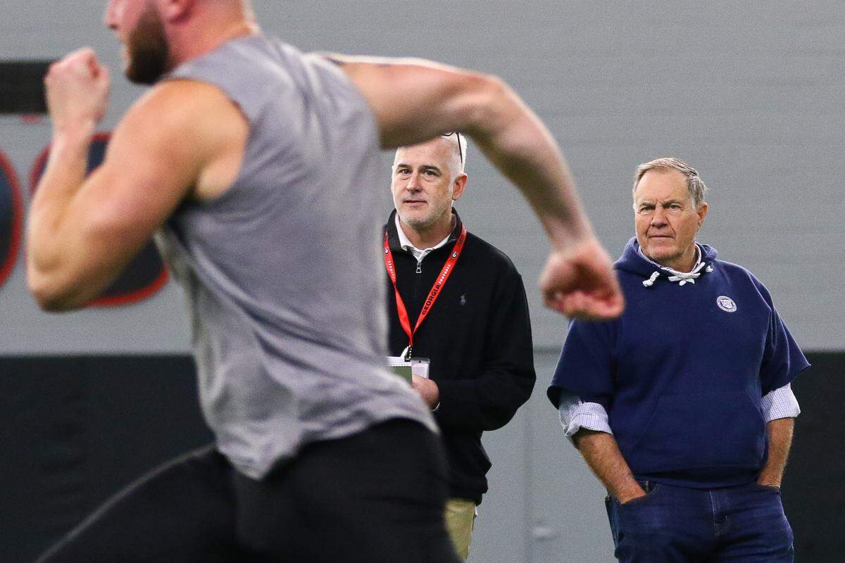 Patriots head coach Bill Belichick watches as Georgia tight end Isaac Nauta (18) runs during Georgia’s Pro Day in Athens, Ga., on Wednesday, Mar. 20, 2019.