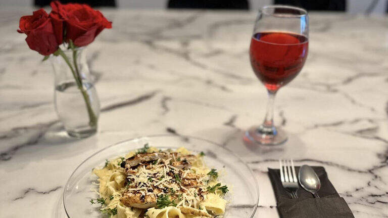 Good vibes, good food. New restaurant and lounge to open in Warner Robins this fall