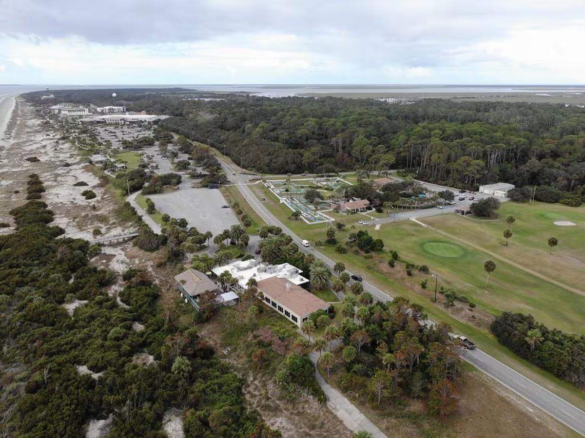 Jekyll Island is the rare barrier island that has struck a rare compromise between development and natural beauty.