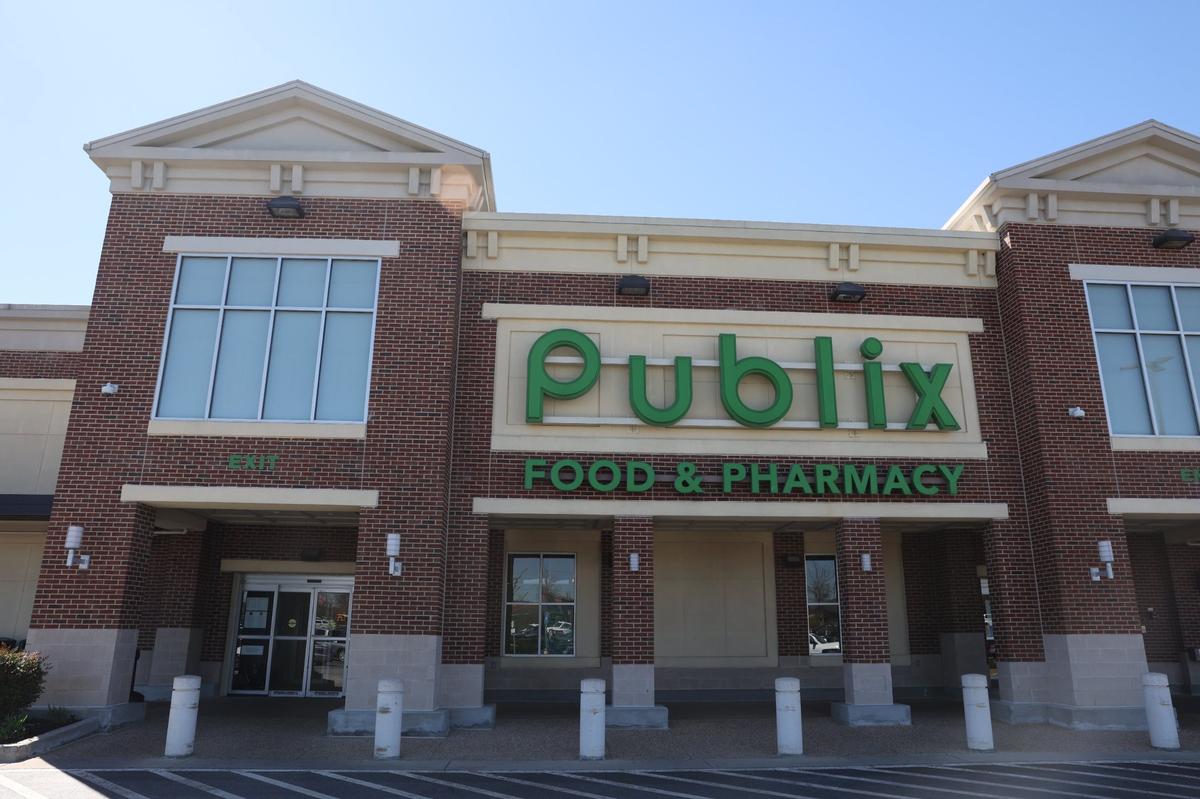 Publix Supermarket sits off of Bass Road on Tuesday, March 18, 2025, in Macon, Georgia. Cloud Breaker is now sold in over 100 Middle Georgia Publix Supermarket, making it Fall Line Brewing’s largest retail partner yet.