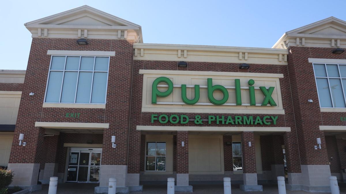 Publix Supermarket sits off of Bass Road on Tuesday, March 18, 2025, in Macon, Georgia. Cloud Breaker is now sold in over 100 Middle Georgia Publix Supermarket, making it Fall Line Brewing’s largest retail partner yet.