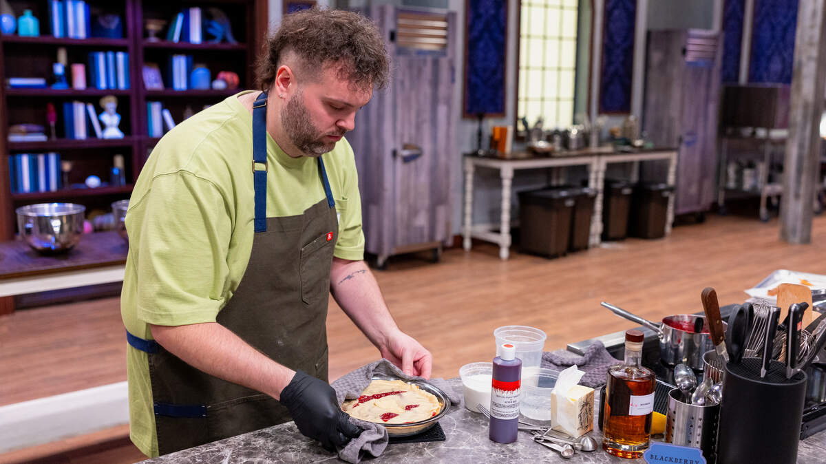 Contestant Cory Jones, Middle Georgia’s cookie master and owner of Sweet Evelyn’s in downtown Perry, bakes a spooky confection in the “Halloween Baking Championship,” Season 11. The show premiers Sept. 15 at 9 p.m. EST on HBO Max.