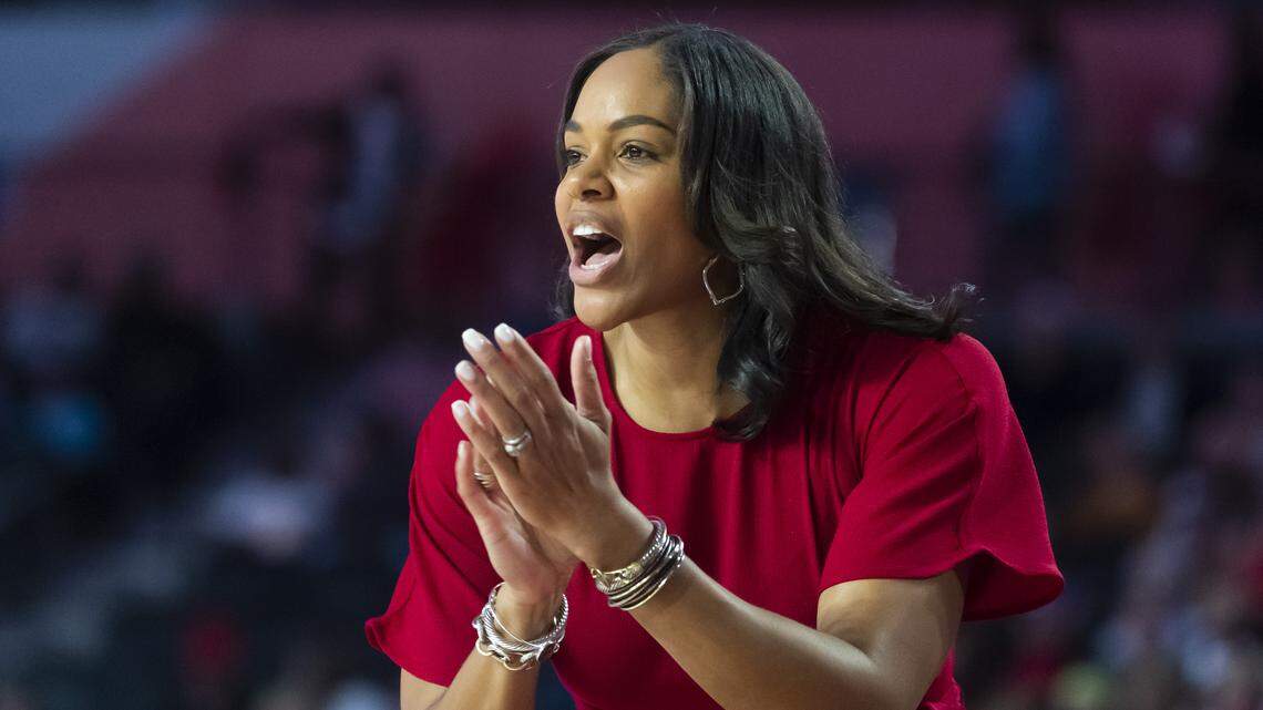 ‘My rockstar’: Why Lady Bulldog players, signees and parents are thankful for Joni Taylor