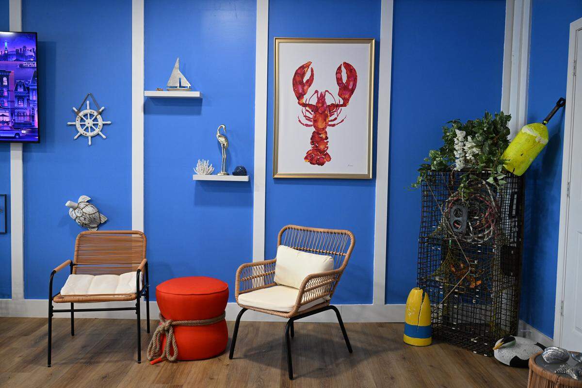 Nautical decorations line the inside of Tia’s Maine Lobster Rolls in Warner Robins. The restaurant is geared for takeout only.