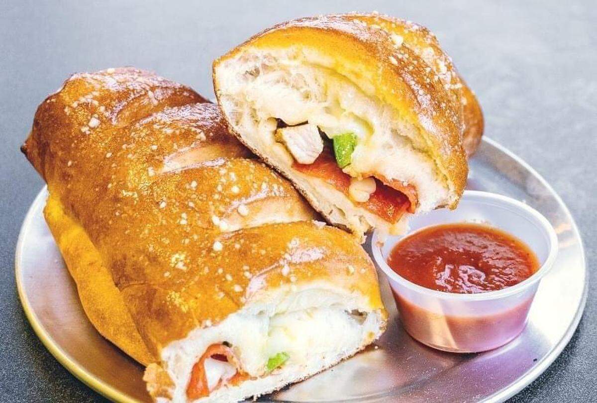 Holy Pie! Pizzeria stromboli.