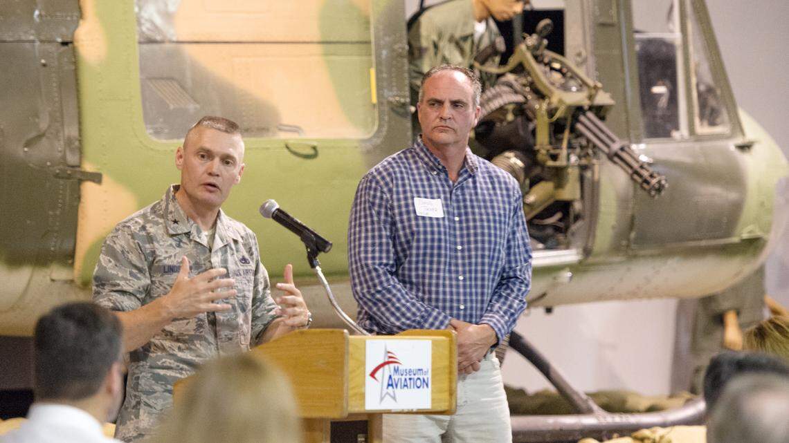 Robins planning to hire 200 new aircraft maintainers 