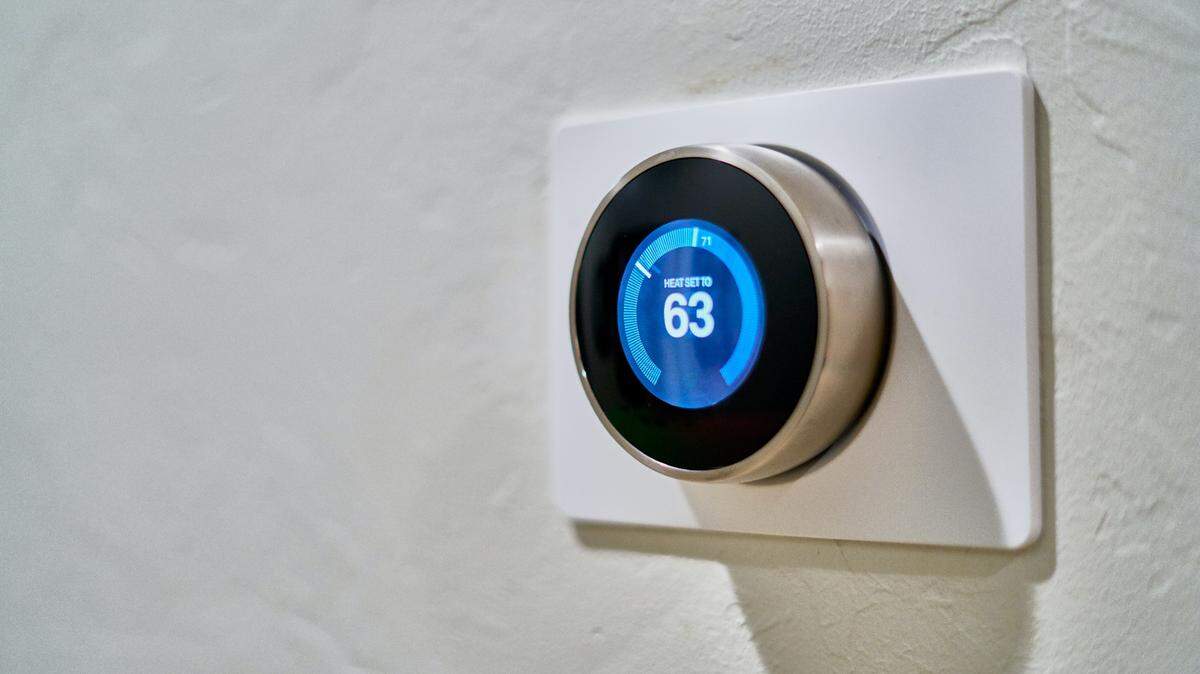 What’s the best thermostat setting to stay warm and save money this winter in NC?