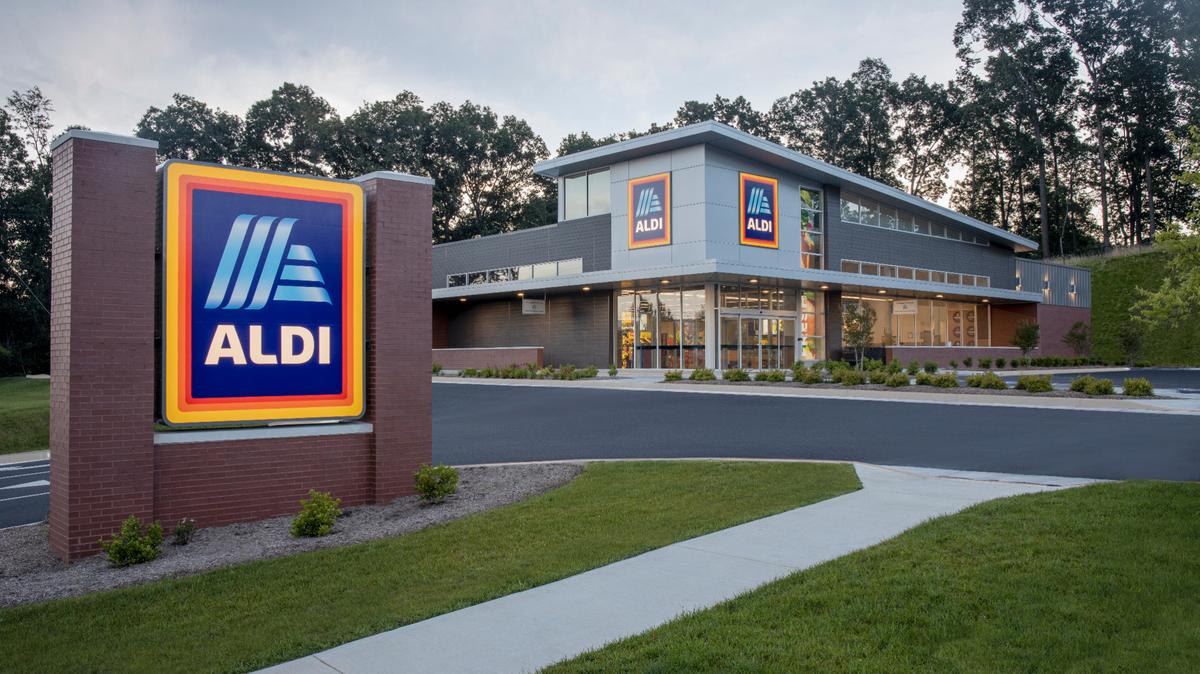 Officials at ALDI say current hiring efforts will help employ new locations and prepare for the holiday season.
