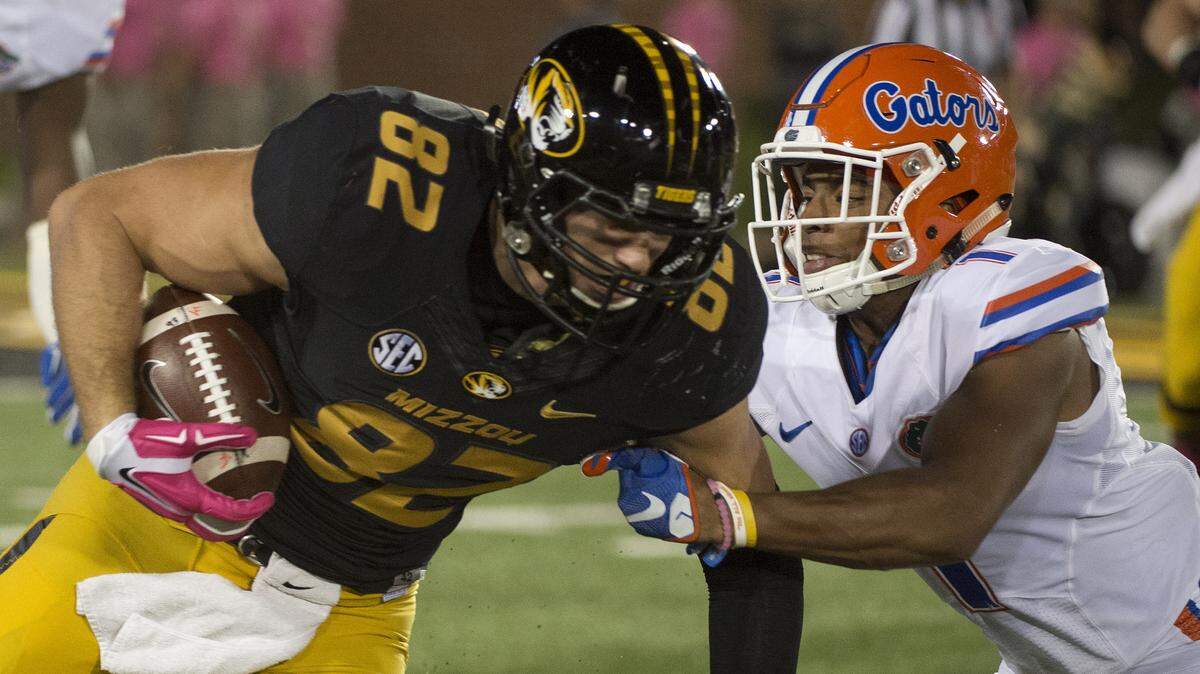 Florida defensive back Vernon Hargreaves, right, will challenge Georgia's offense Saturday.