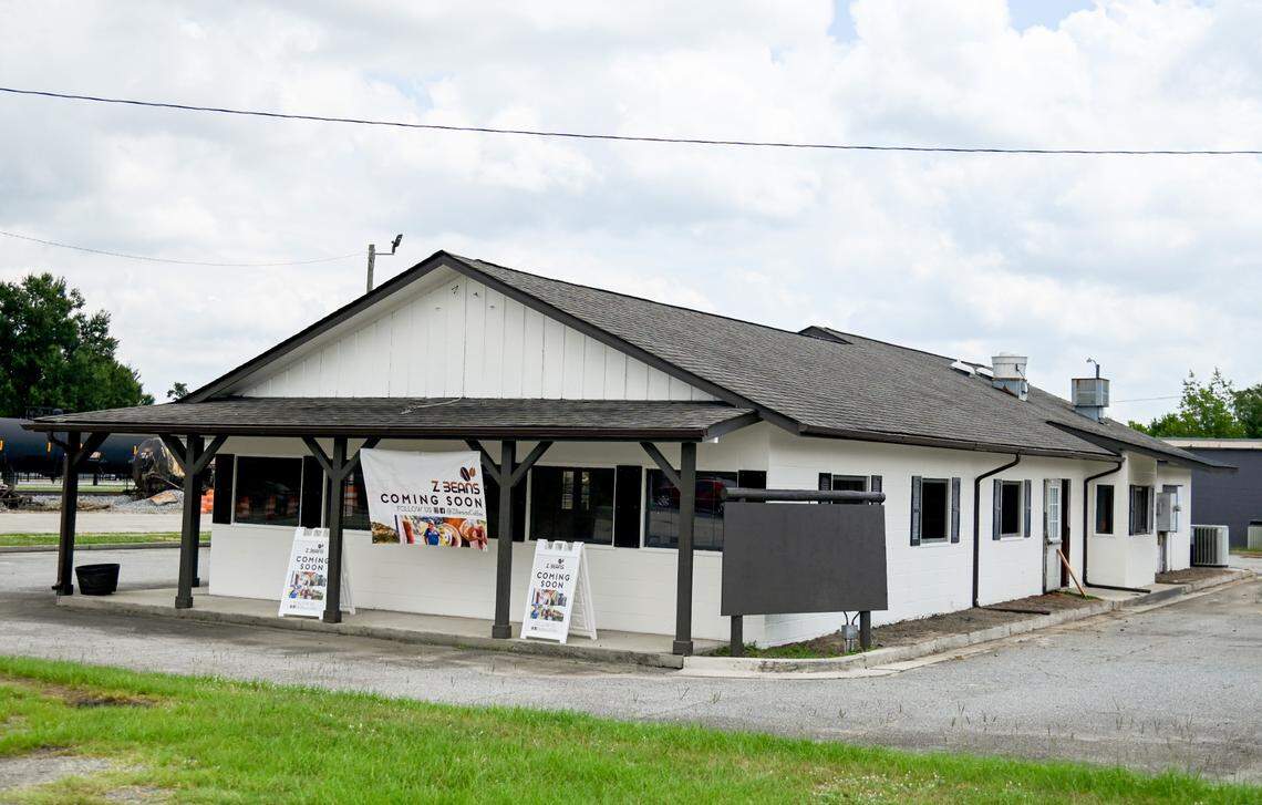 A Warner Robins family is opening the first franchise of Z Beans Coffee at 102 South Armed Forces Blvd. in Warner Robins in the former Martin’s BBQ location across from Robins Air Force Base. They will also serve Ecuadorian breakfast and lunch options in addition to the regular Z Beans Coffee menu.