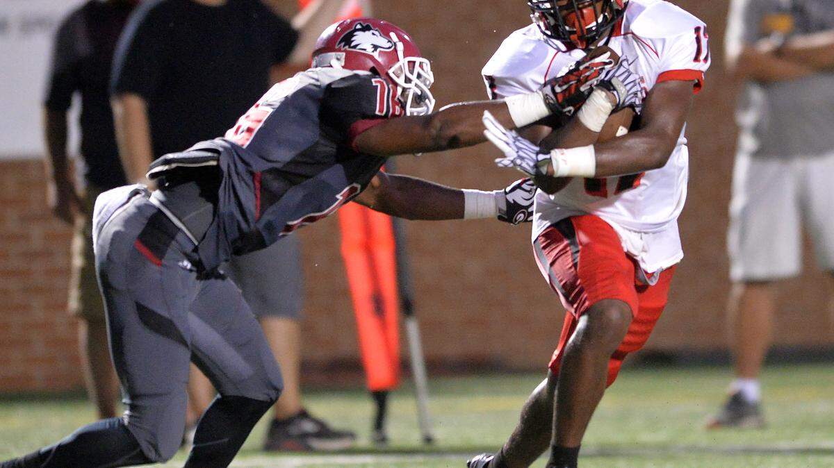 Torrian Bradley-McSwain and the Vikings are 1-1 entering their game Friday against GMC.