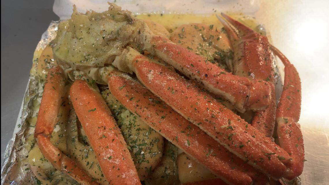 Popular Macon seafood food truck opens new restaurant where foodies can get ‘Sauce’D Up’