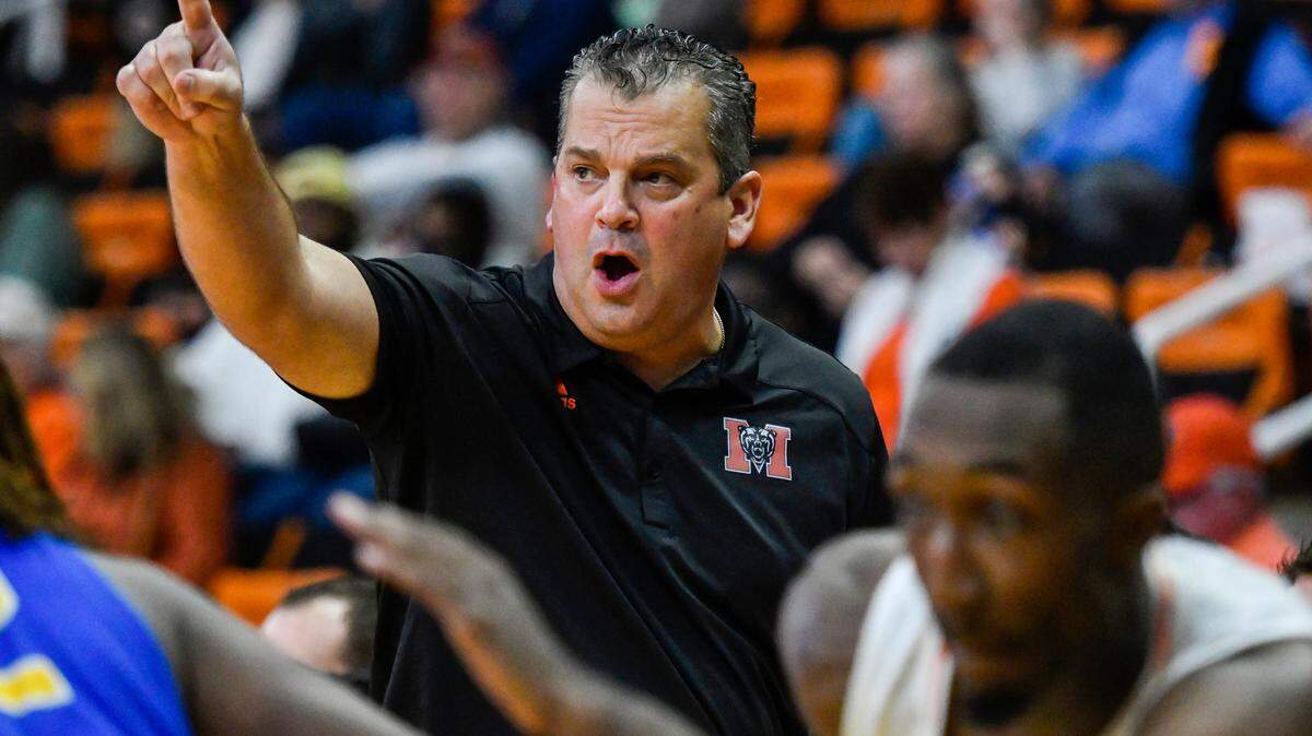 Mercer head coach Greg Gary yells out instructions from the bench during the Bears exhibition game against Fort Valley State Nov. 3.