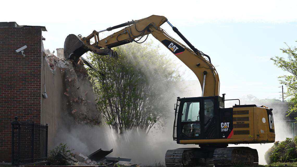 Bibb County demolishes building to make way for east Macon development