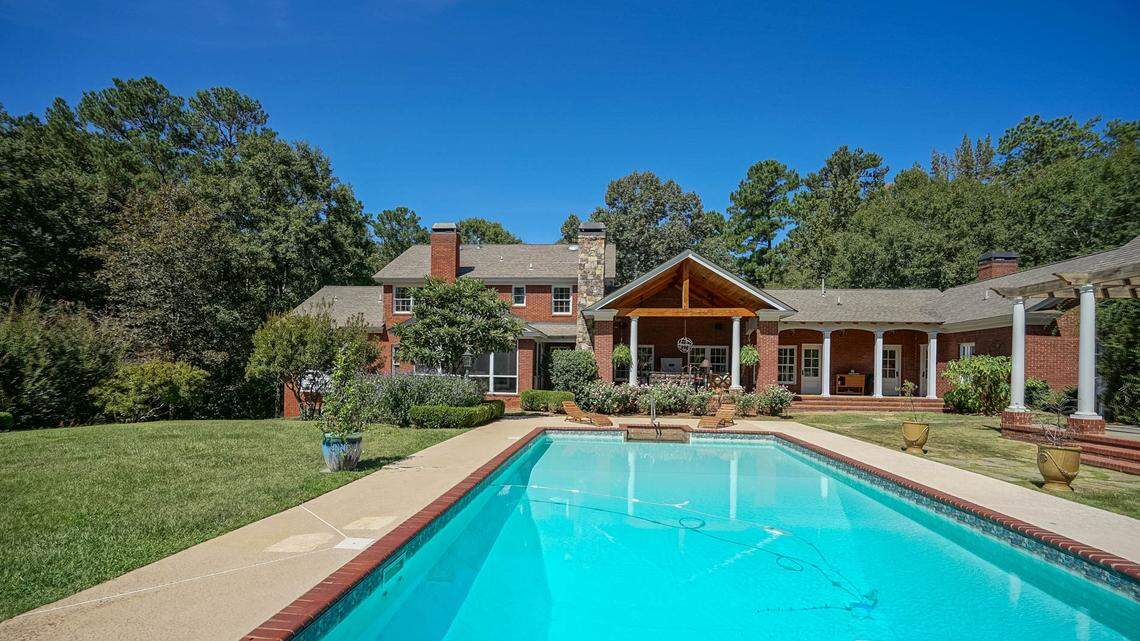Got $1 million to drop on a new home? Look at these Middle Georgia mansions for sale