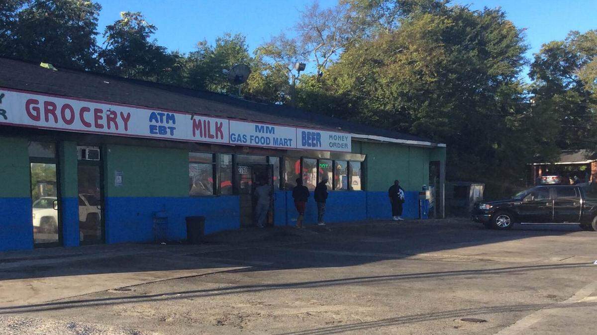 Bibb deputies are investigating a shooting early Friday morning at MM Gas & Food Mart, the old Young's Grocery, at 2760 Montpelier Ave.