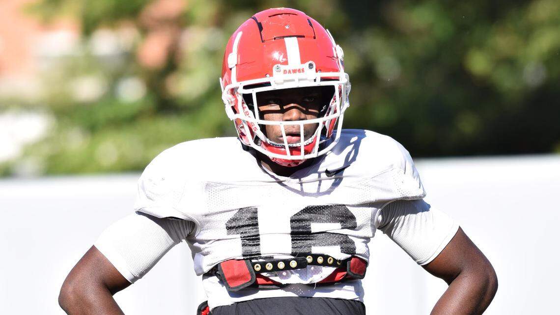 Georgia defender Lewis Cine ejected after targeting call on Florida’s Kyle Pitts