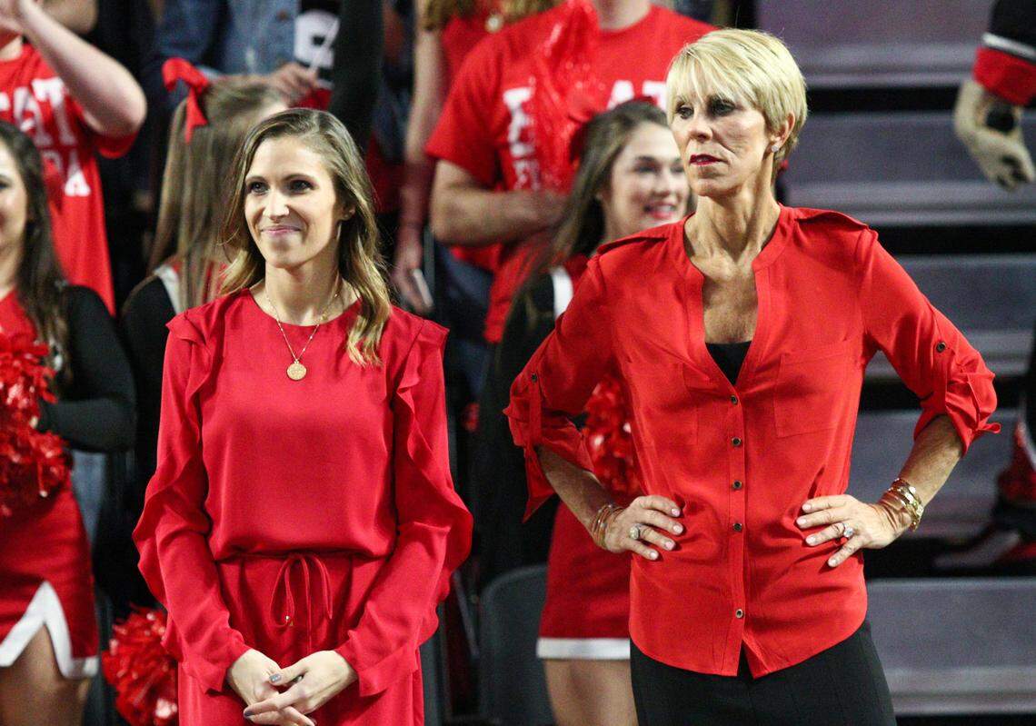 Georgia head coach Courtney Kupets Carter and volunteer assistant coach Suzanne Yoculan Leebern.