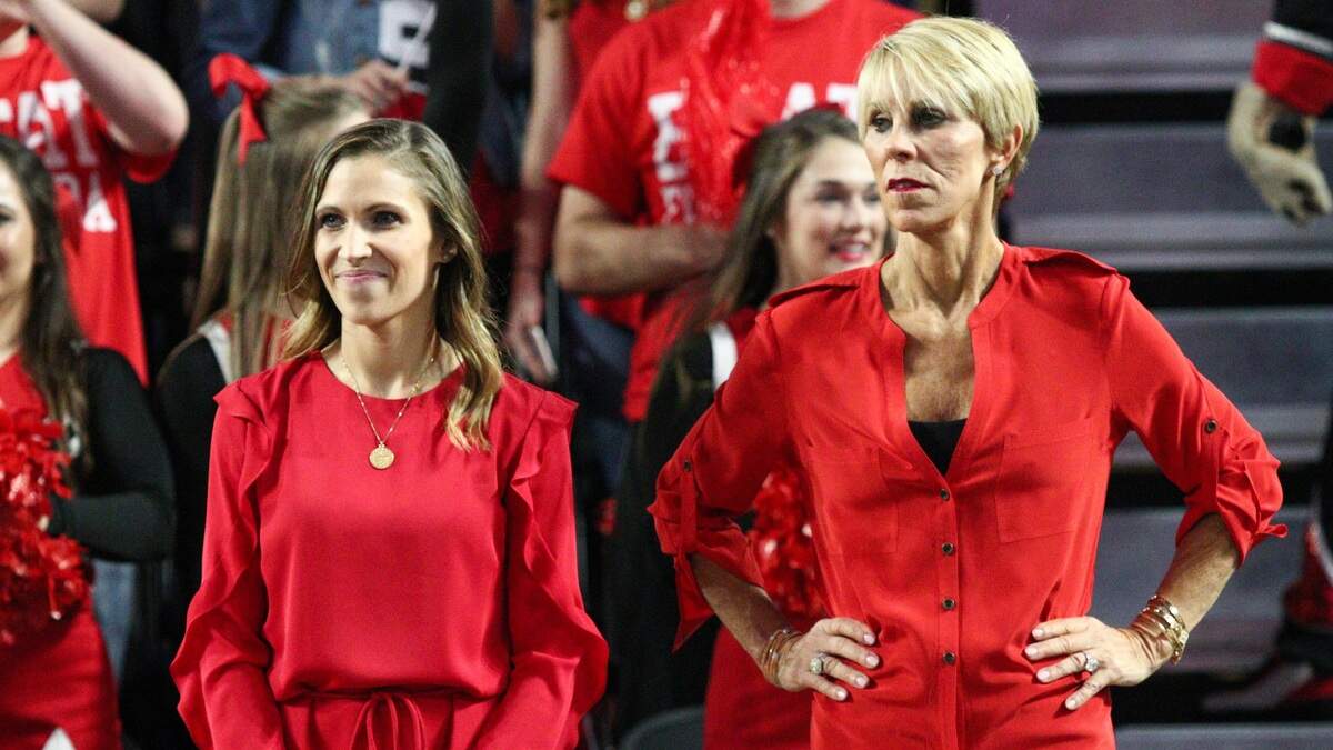 Georgia head coach Courtney Kupets Carter and volunteer assistant coach Suzanne Yoculan Leebern.