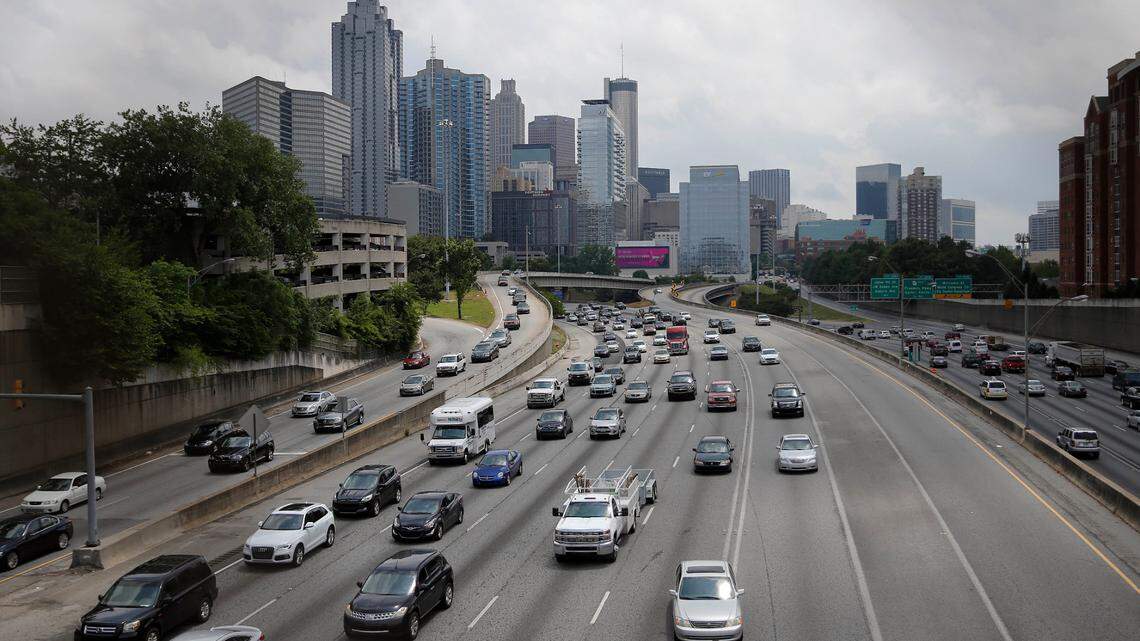 Is it illegal to drive too slowly in the left lane in Georgia?
