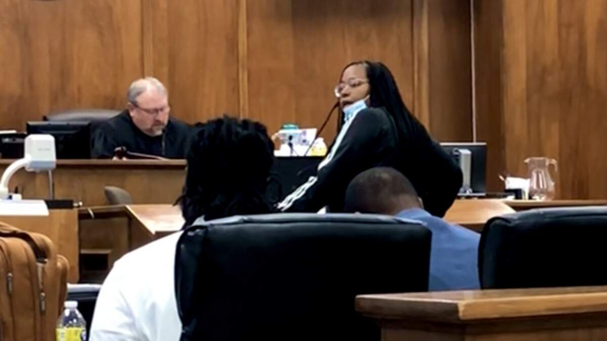Jessie Nicole Faulks, the aunt of Da’Kwaun Faulks who was shot and killed in August 2018, turns to Dawan Daniels Jr. in court Thursday during Daniels’ plea hearing. Daniels, 21, pleaded guilty to voluntary manslaughter.