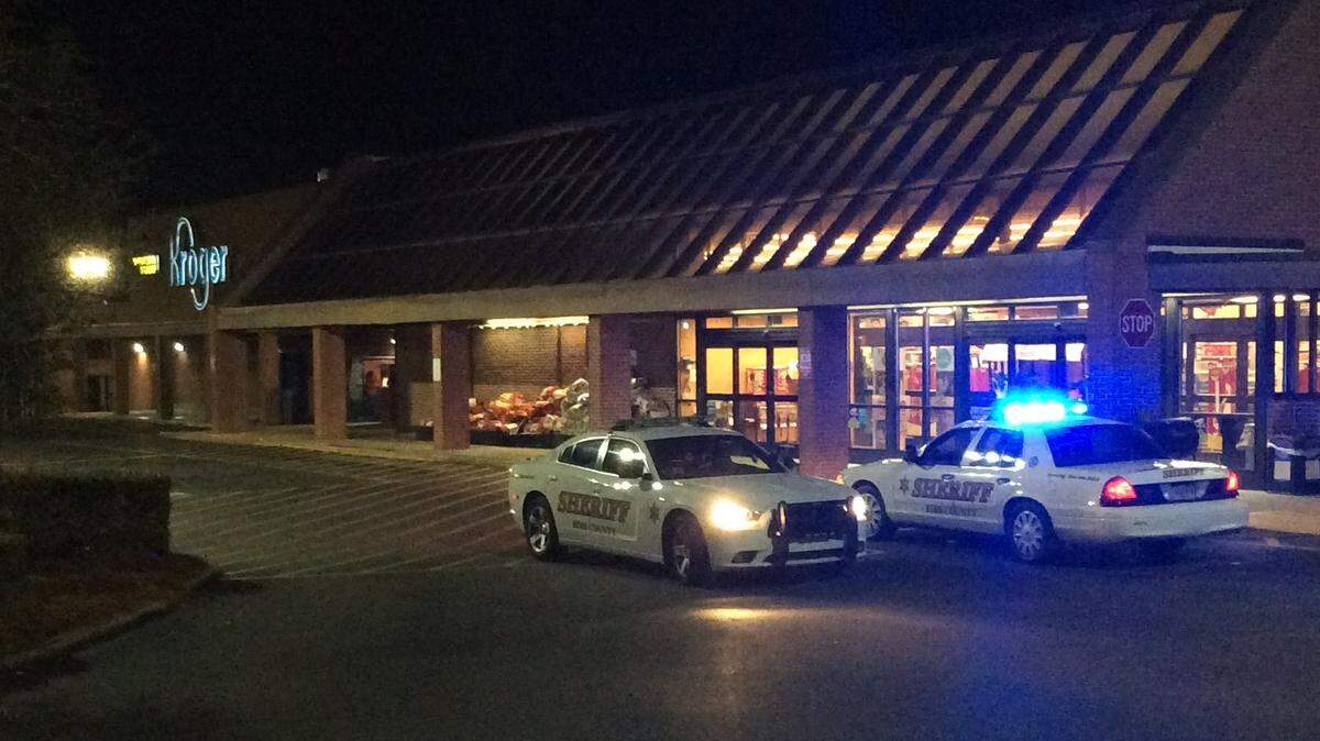 Bibb County sheriff's deputies responded to Kroger on North Avenue to investigate a nearby carjacking early Monday.