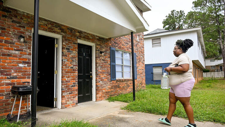 Macon tenants, left without water for weeks, say owners neglected apartments