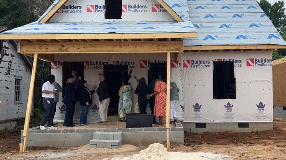 Macon-Bibb County announced May 12, 2026, that it is developing five new houses on lots that were once dilapidated homes. Officials shared the news in a livestream on the agency’s Facebook page.