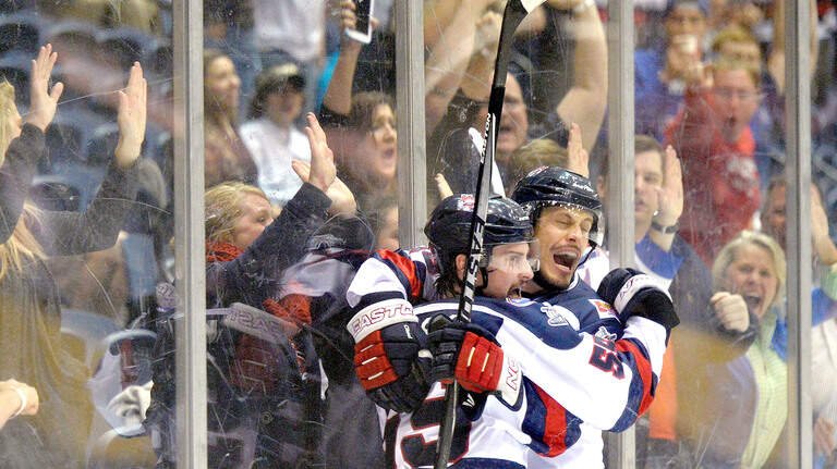 Macon Mayhem battle the Peoria Rivermen