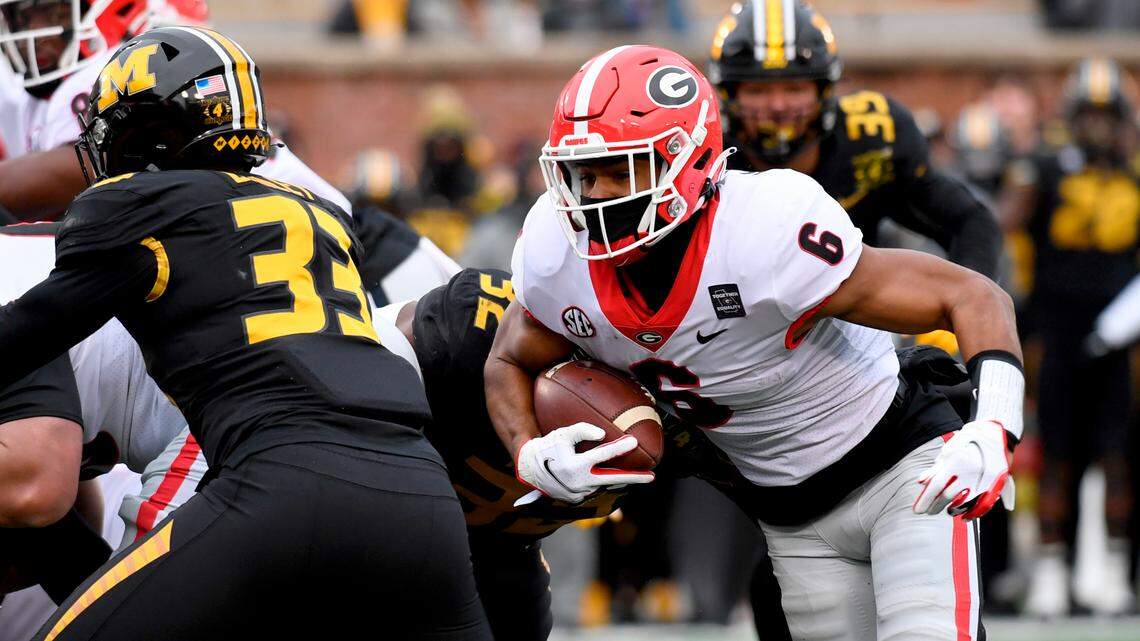 Georgia Bulldogs flex muscle on offense, defense in blowout win over Missouri