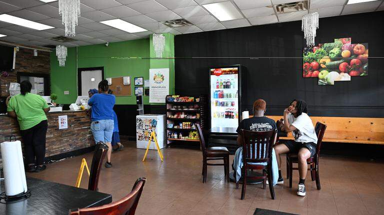 A hidden gem in Macon, this popular spot offers fresh, made-to-order salads