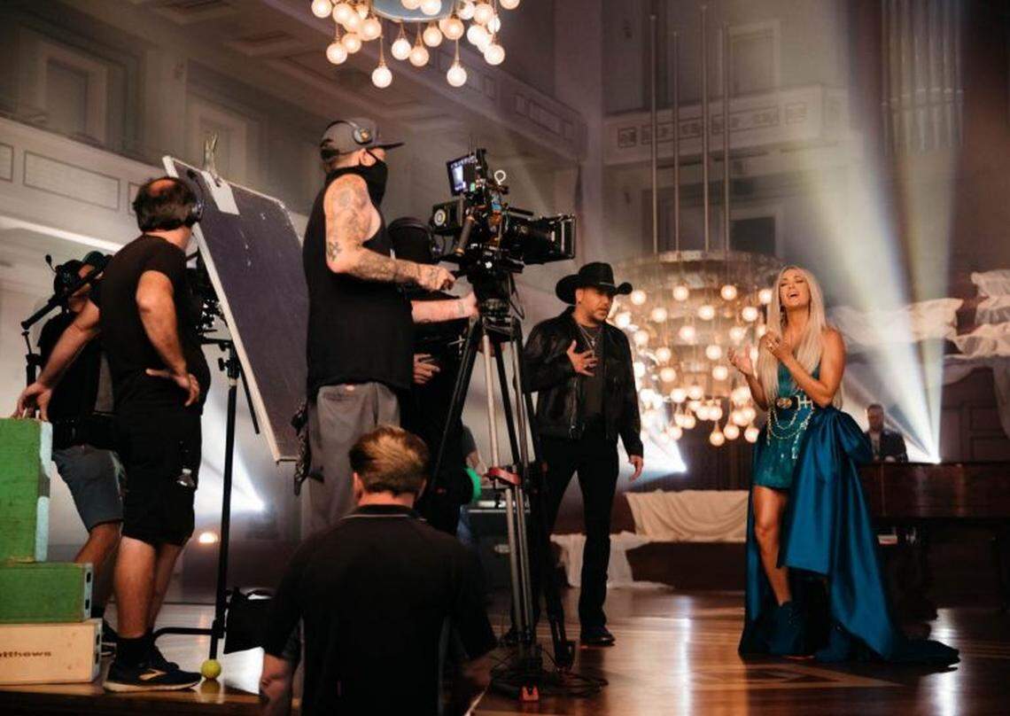 Jason Aldean recorded the “If I didn’t love you single” with Carrie Underwood for his upcoming Macon, Georgia album.