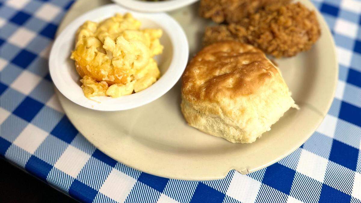 Fried chicken, mac and cheese and green beans at H&H in Macon, Georgia