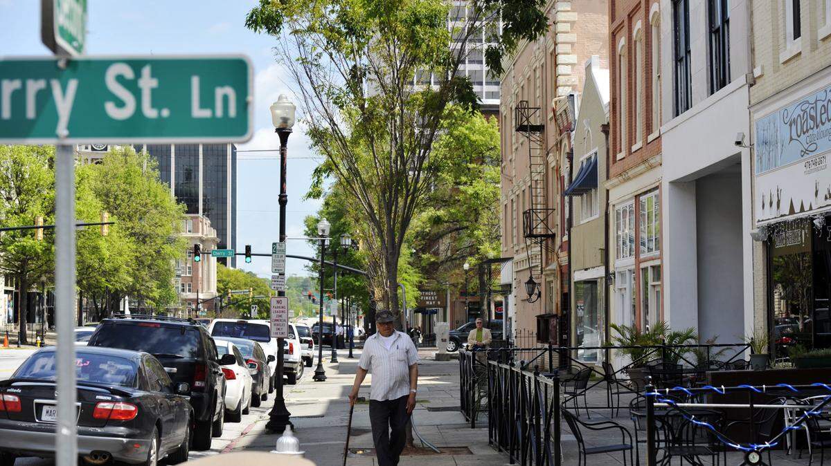 Macon-Bibb County commissioners are expected to discuss what projects will be on the list if voters are asked to support another SPLOST in November. The current $190 million special sales tax has paid for Second Street Corridor work among other projects.