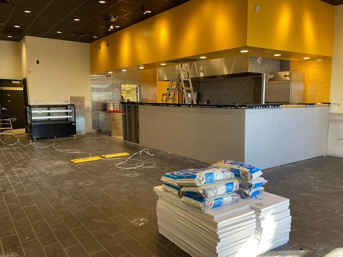 Olympia Gyros offering authentic Greek food is gearing up to open at 670 Lake Joy Road, Suite 150, in Warner Robins. The new restaurant has a Kathleen mailing address.