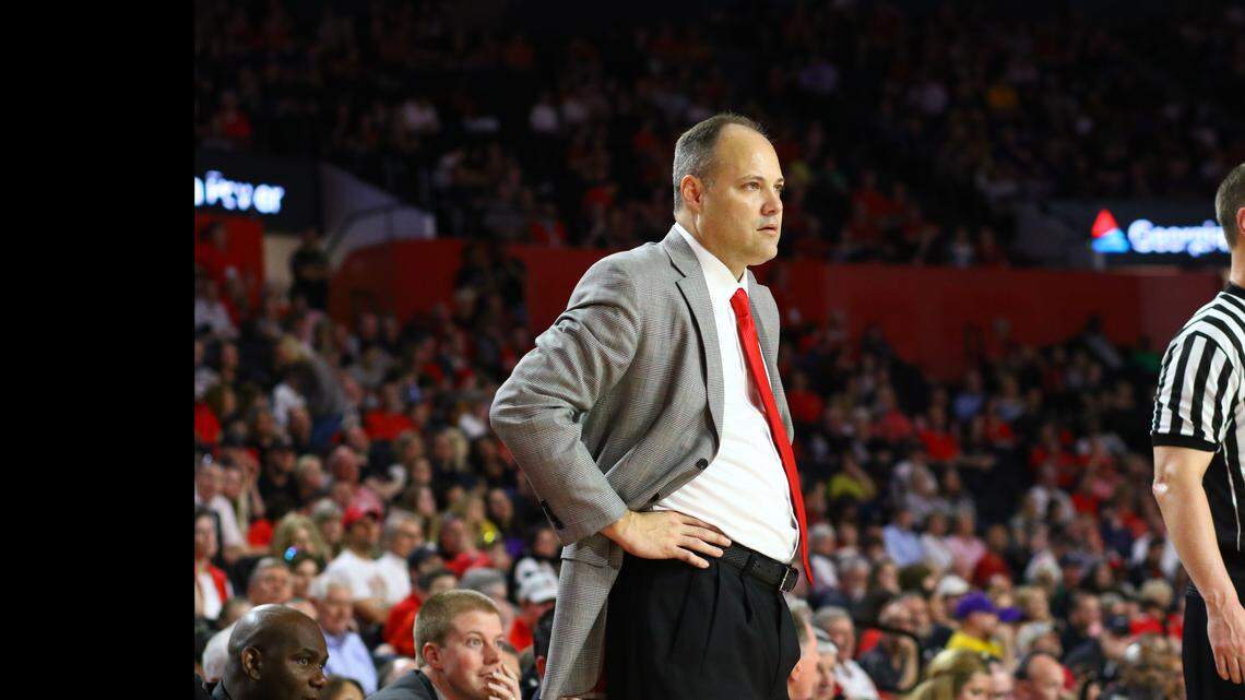 Mark Fox doubles down on status of college basketball amid FBI probe: 'It's disgusting'