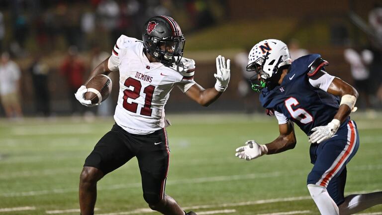 One team gets decisive win in latest game of longstanding Warner Robins football rivalry