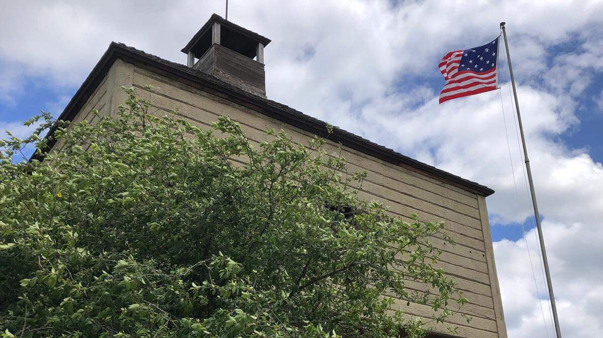 Take a tour of Fort Hawkins this or most any weekend to learn of and experience a significant part of Macon and Middle Georgia’s past. Fort Hawkins and its visitor center and iconic, reconstructed blockhouse are open with tours Saturdays and Sundays from noon until 4 p.m. at 736 Emery Hwy.